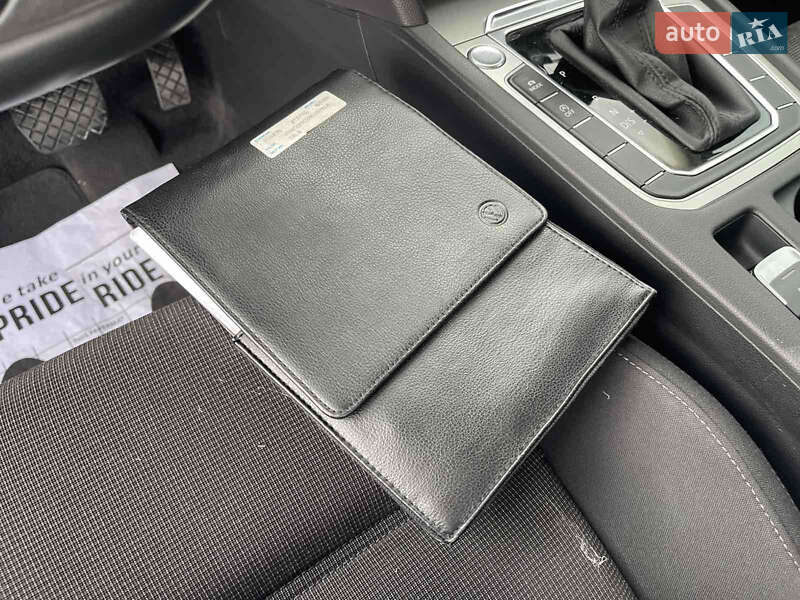 Універсал Volkswagen Passat 2017 в Ужгороді