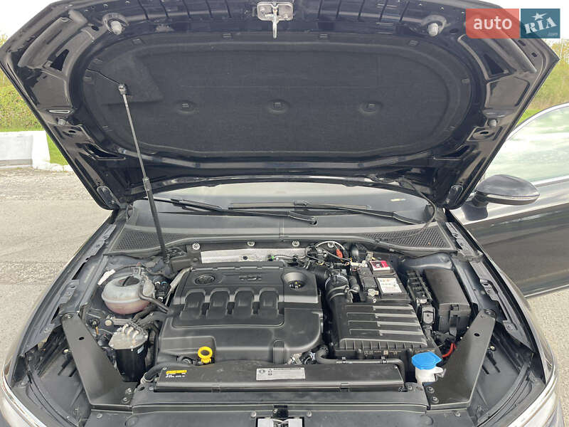 Універсал Volkswagen Passat 2017 в Ужгороді