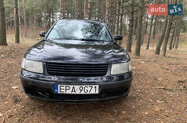 Универсал Volkswagen Passat 1998 в Заречном