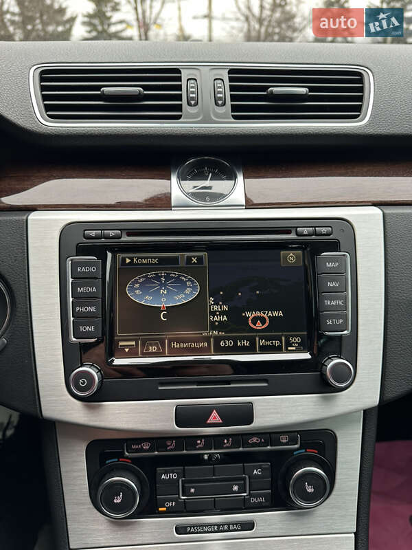 Універсал Volkswagen Passat 2011 в Луцьку