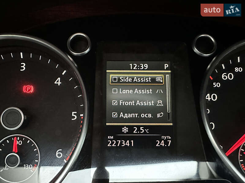 Універсал Volkswagen Passat 2011 в Луцьку