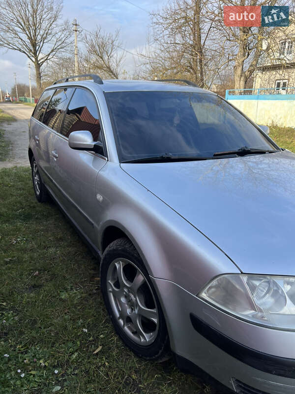 Универсал Volkswagen Passat 2002 в Житомире