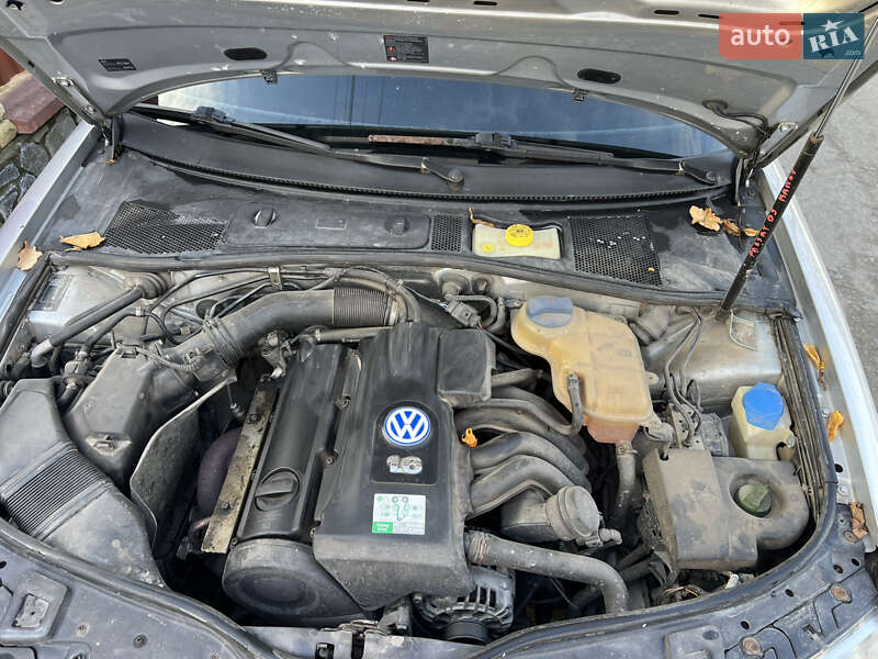 Универсал Volkswagen Passat 2002 в Житомире