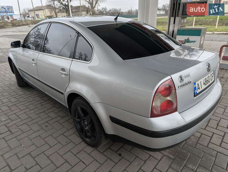 Седан Volkswagen Passat 2002 в Полтаве
