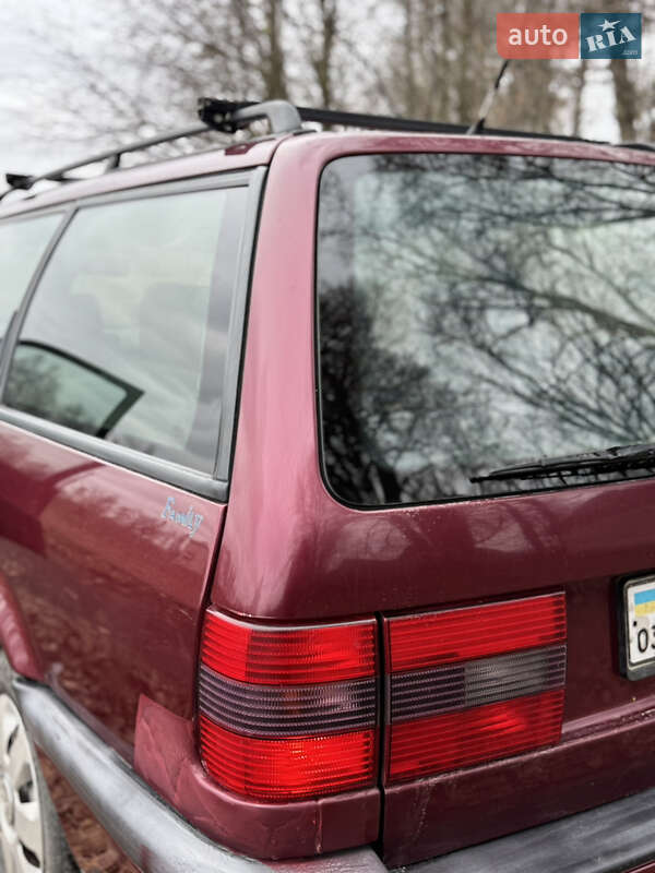 Универсал Volkswagen Passat 1994 в Заречном