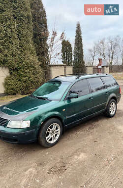 Седан Volkswagen Passat 1998 в Львові