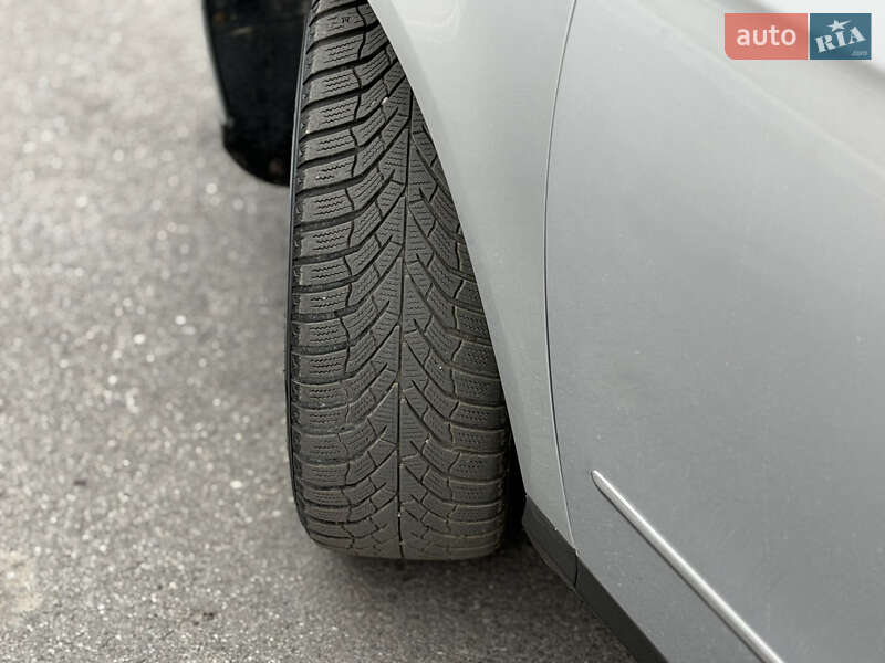 Седан Volkswagen Passat 2009 в Виннице