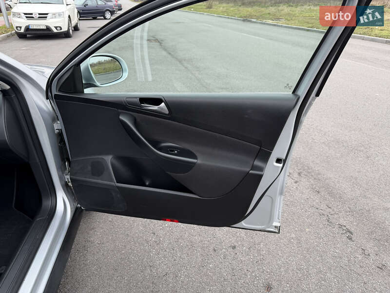 Седан Volkswagen Passat 2009 в Виннице