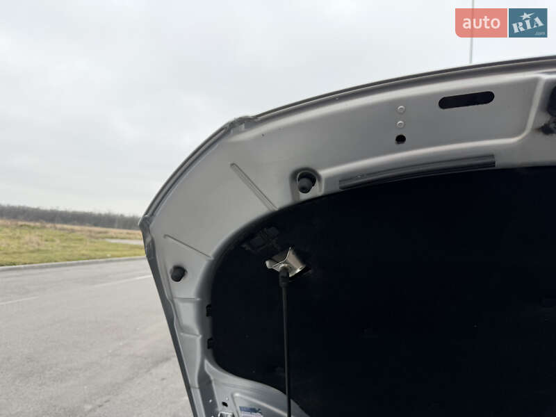 Седан Volkswagen Passat 2009 в Виннице