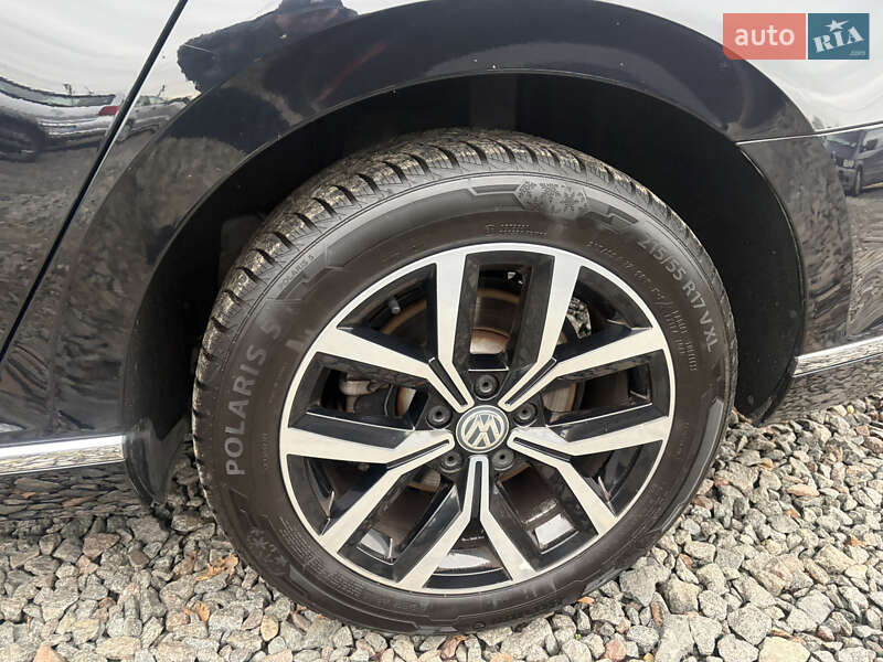 Универсал Volkswagen Passat 2020 в Львове