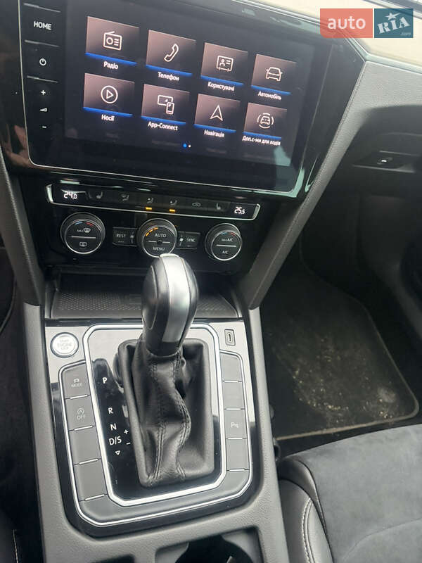 Универсал Volkswagen Passat 2020 в Львове