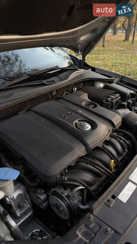 Седан Volkswagen Passat 2013 в Киеве