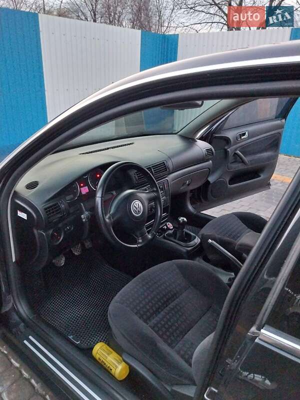 Седан Volkswagen Passat 2003 в Чемеровцах фото 5 Седан Volkswagen Passat 2003 в Чемеровцах