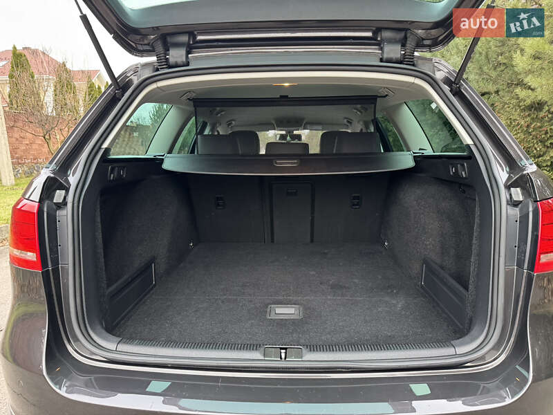 Універсал Volkswagen Passat 2012 в Рівному