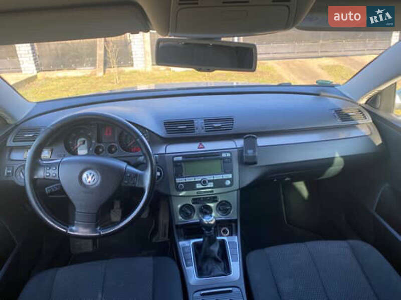 Універсал Volkswagen Passat 2008 в Жидачові