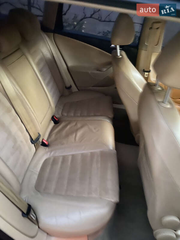 Универсал Volkswagen Passat 2006 в Берегово