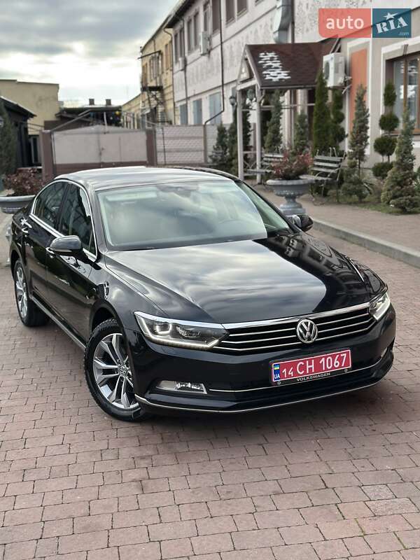 Седан Volkswagen Passat 2016 в Стрые