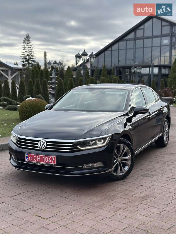 Седан Volkswagen Passat 2016 в Стрые