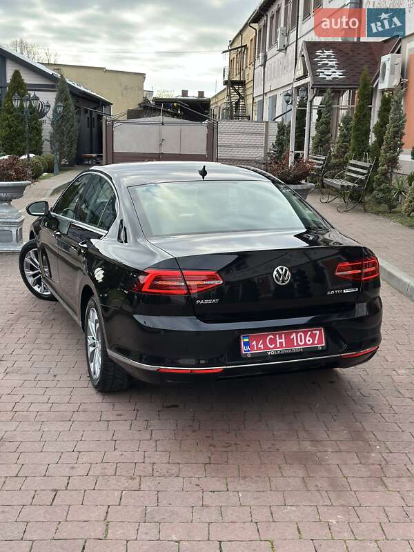 Седан Volkswagen Passat 2016 в Стрые