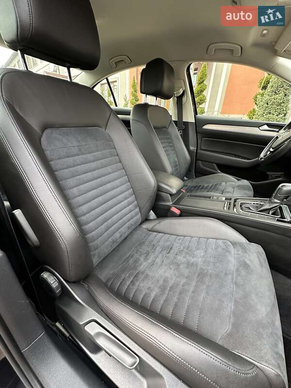 Седан Volkswagen Passat 2016 в Стрые