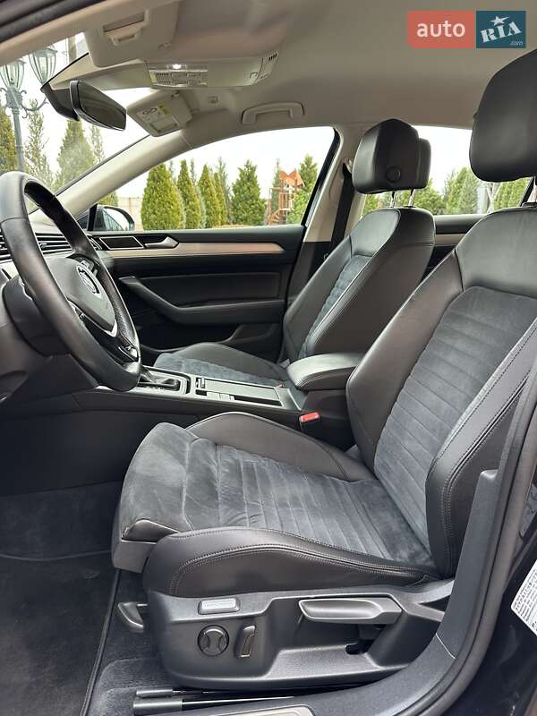 Седан Volkswagen Passat 2016 в Стрые