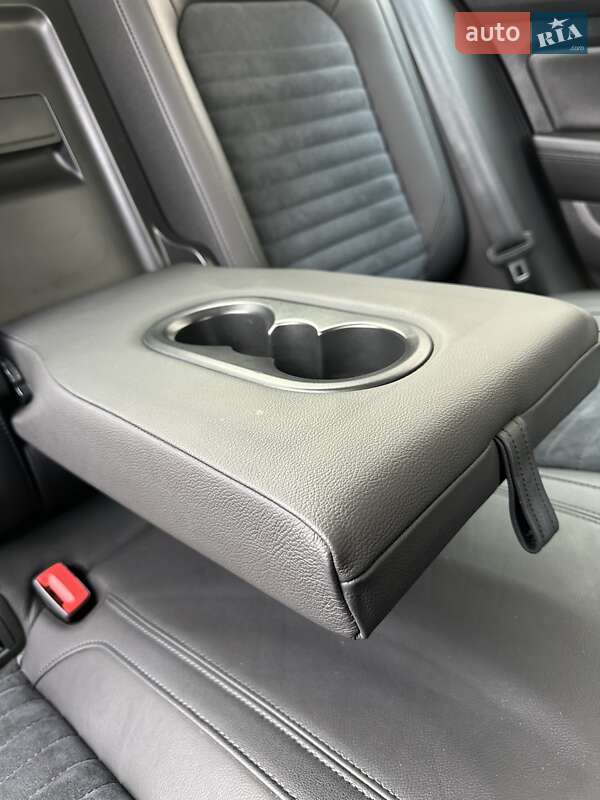 Седан Volkswagen Passat 2016 в Стрые