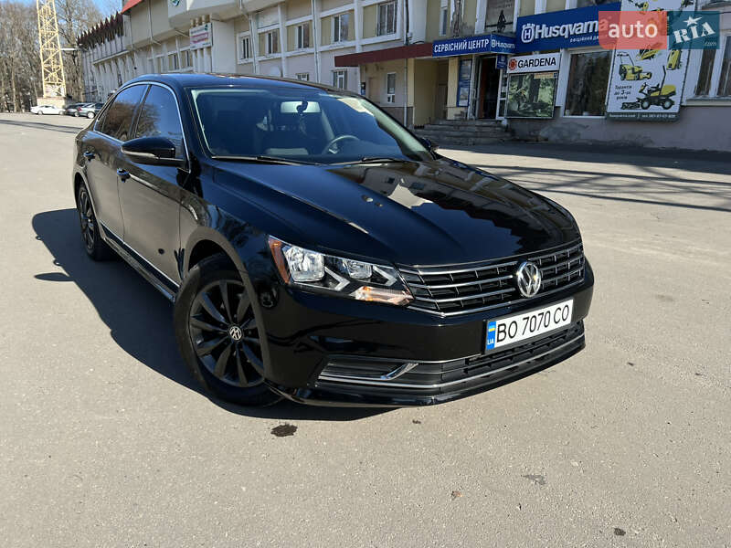 Седан Volkswagen Passat 2016 в Тернополе