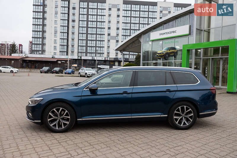 Универсал Volkswagen Passat 2021 в Луцке