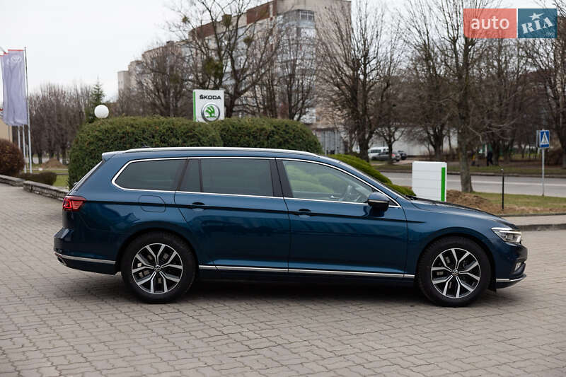 Универсал Volkswagen Passat 2021 в Луцке