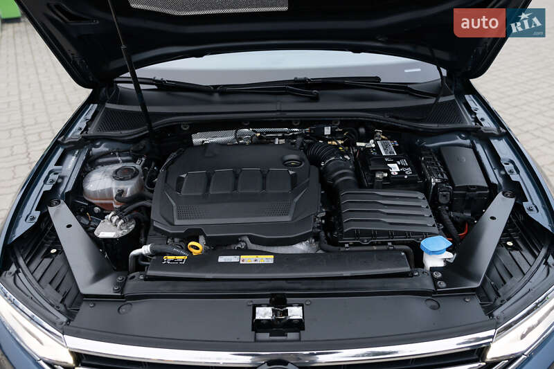 Универсал Volkswagen Passat 2021 в Луцке