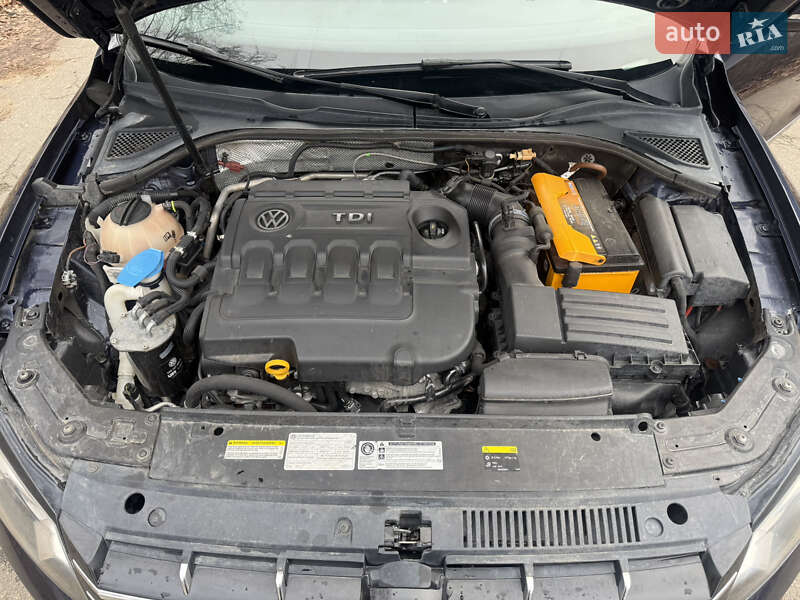 Седан Volkswagen Passat 2014 в Киеве фото 8 Седан Volkswagen Passat 2014 в Киеве