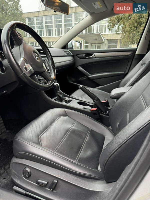 Седан Volkswagen Passat 2015 в Киеве