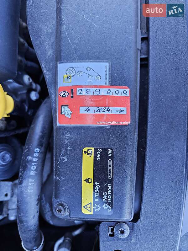 Універсал Volkswagen Passat 2017 в Калуші фото 28 Універсал Volkswagen Passat 2017 в Калуші