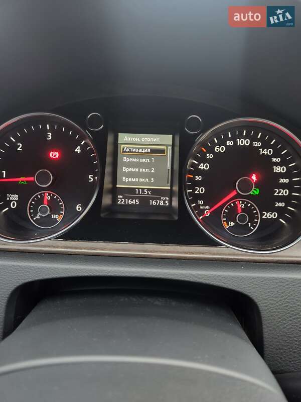 Универсал Volkswagen Passat 2013 в Киеве