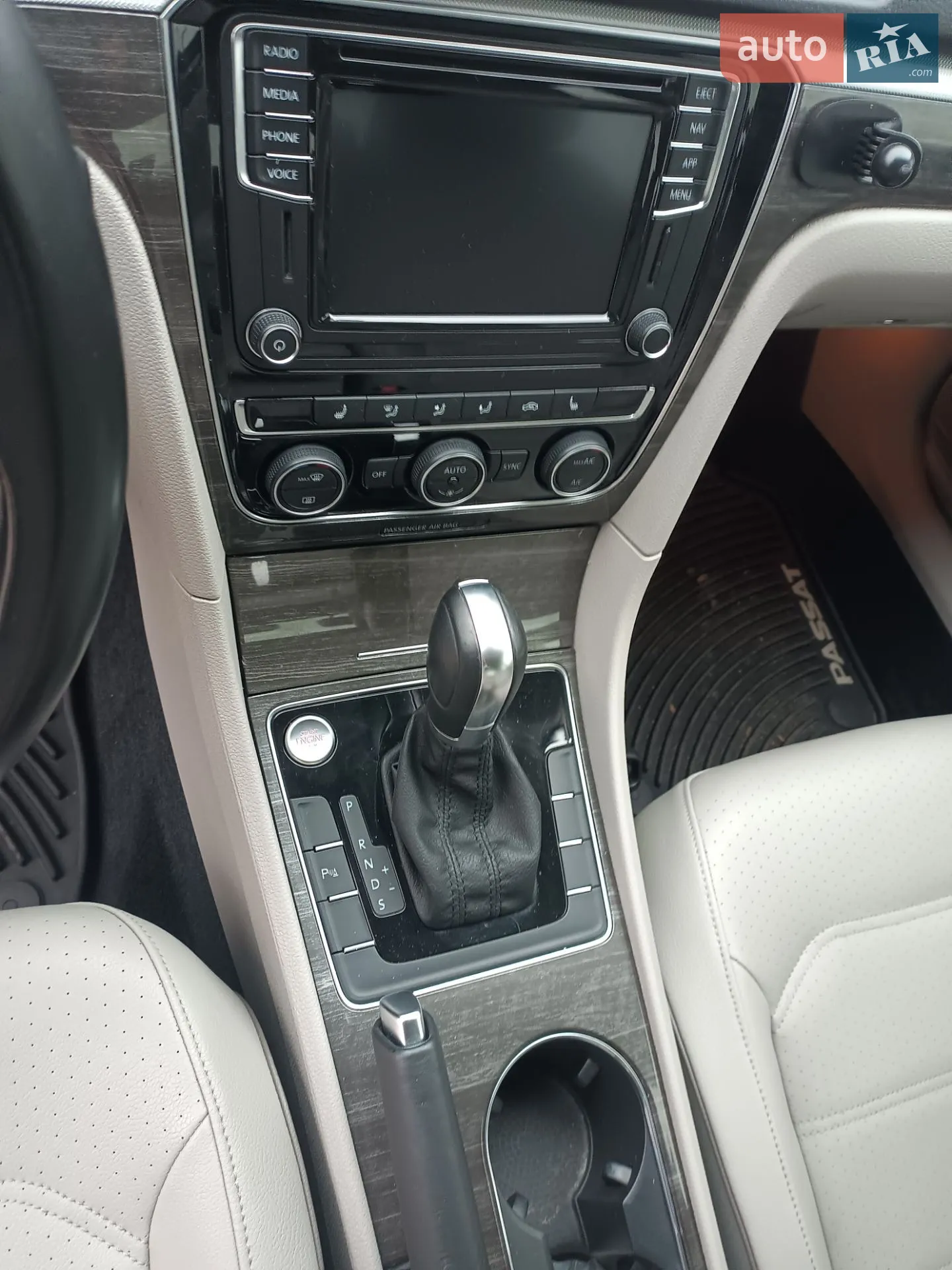 2017 Volkswagen Passat - мініатюра 6
