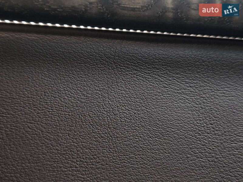 Универсал Volkswagen Passat 2013 в Киеве