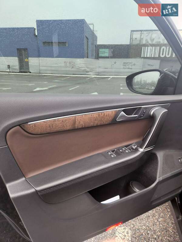 Универсал Volkswagen Passat 2013 в Киеве