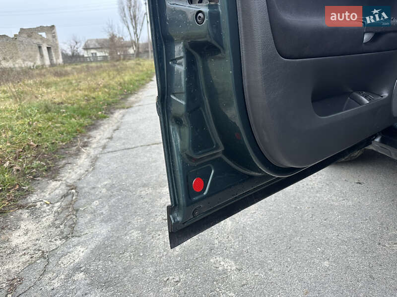 Седан Volkswagen Passat 2004 в Брусилове