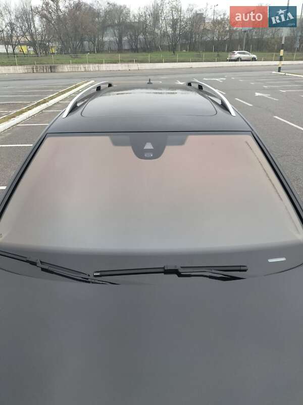 Универсал Volkswagen Passat 2013 в Киеве