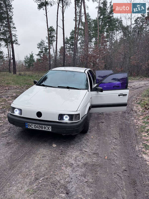 Volkswagen Passat 1990