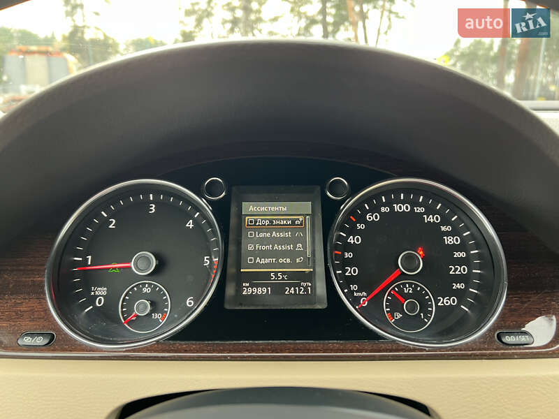 Універсал Volkswagen Passat 2013 в Бродах