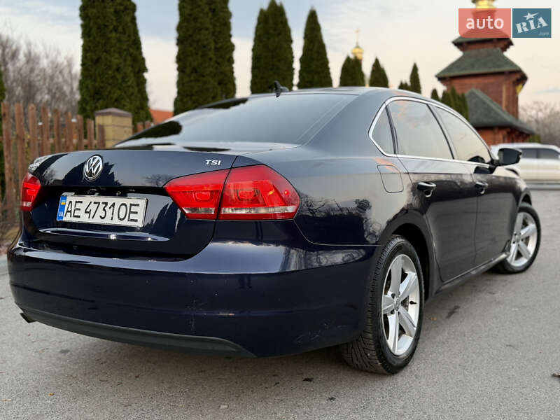 Седан Volkswagen Passat 2015 в Днепре