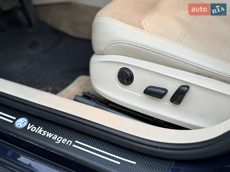 Седан Volkswagen Passat 2015 в Днепре