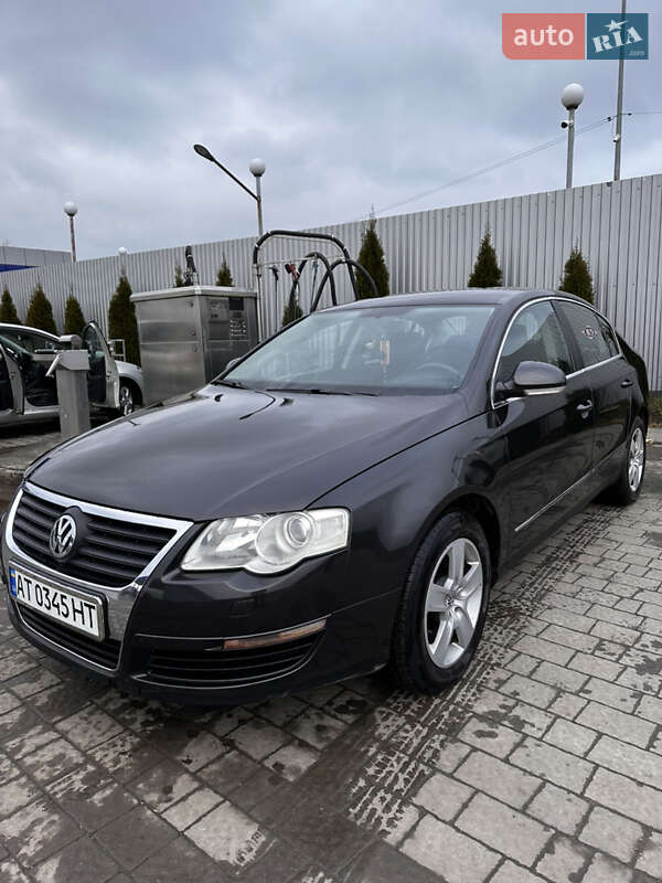 Седан Volkswagen Passat 2005 в Ивано-Франковске