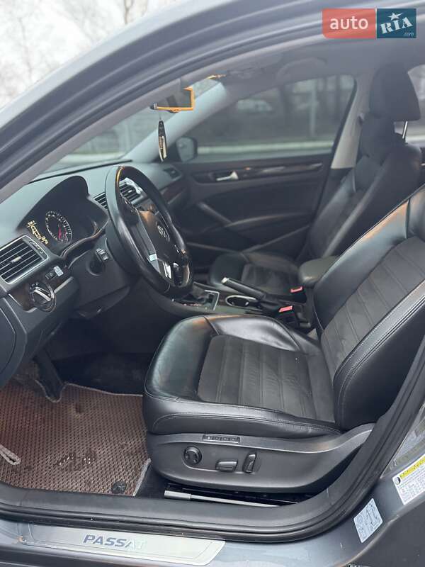 Седан Volkswagen Passat 2014 в Павлограде