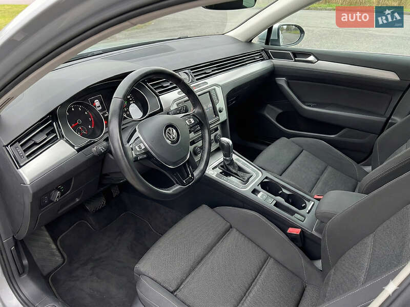 Универсал Volkswagen Passat 2018 в Луцке