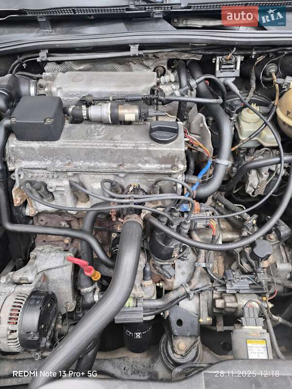 Універсал Volkswagen Passat 1994 в Запоріжжі