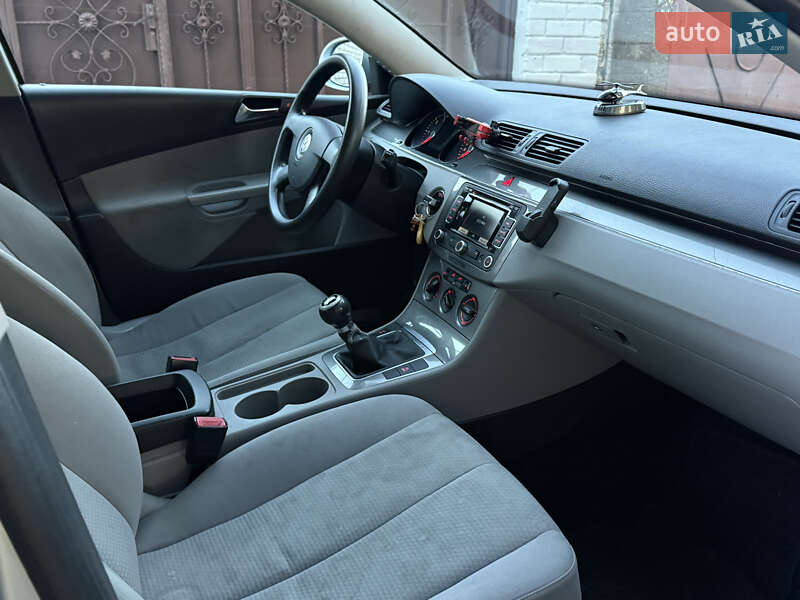 Универсал Volkswagen Passat 2009 в Одессе