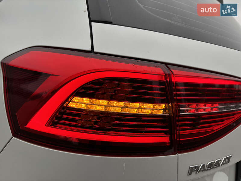Универсал Volkswagen Passat 2018 в Львове