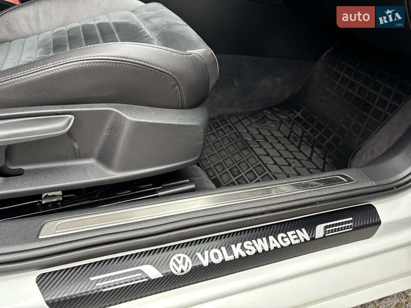 Универсал Volkswagen Passat 2018 в Львове